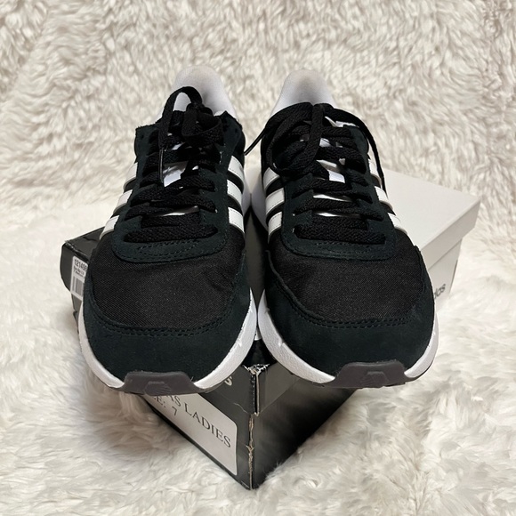 Adidas women’s run 60s 2.0 size 7 shoes - Picture 4 of 10